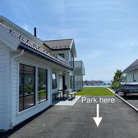 Apartment With Boat Spangereid Exterior foto