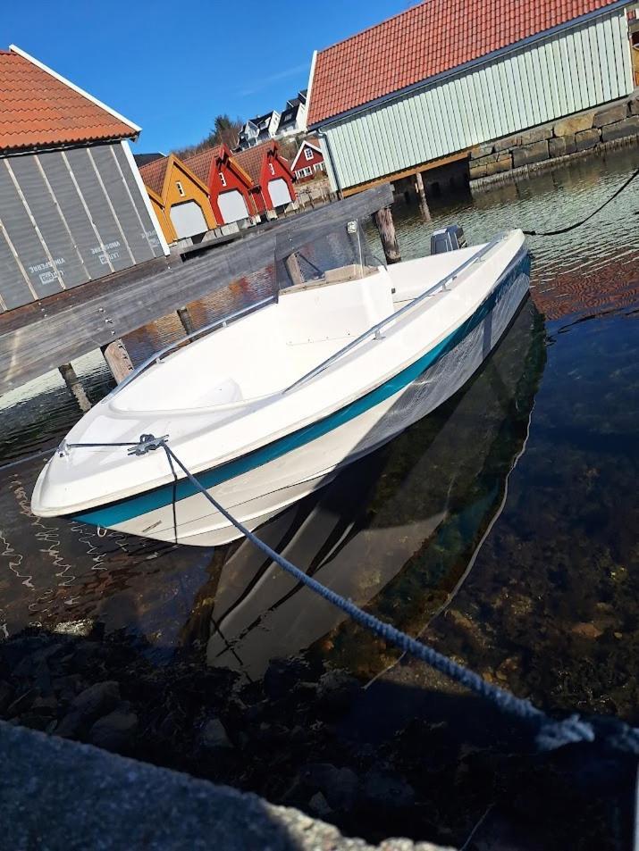 Apartment With Boat Spangereid Exterior foto